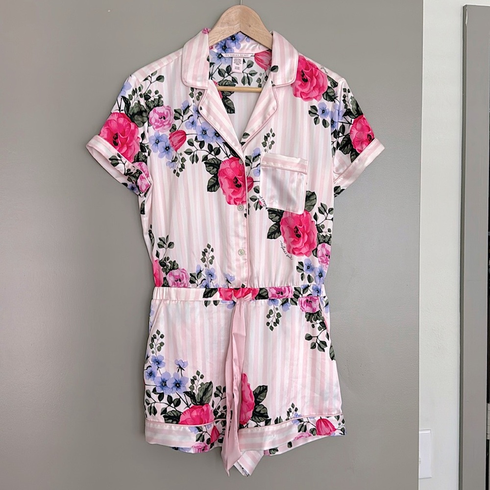 NWOT VICTORIA’S SECRET SILK EFFECT ROMPER, S